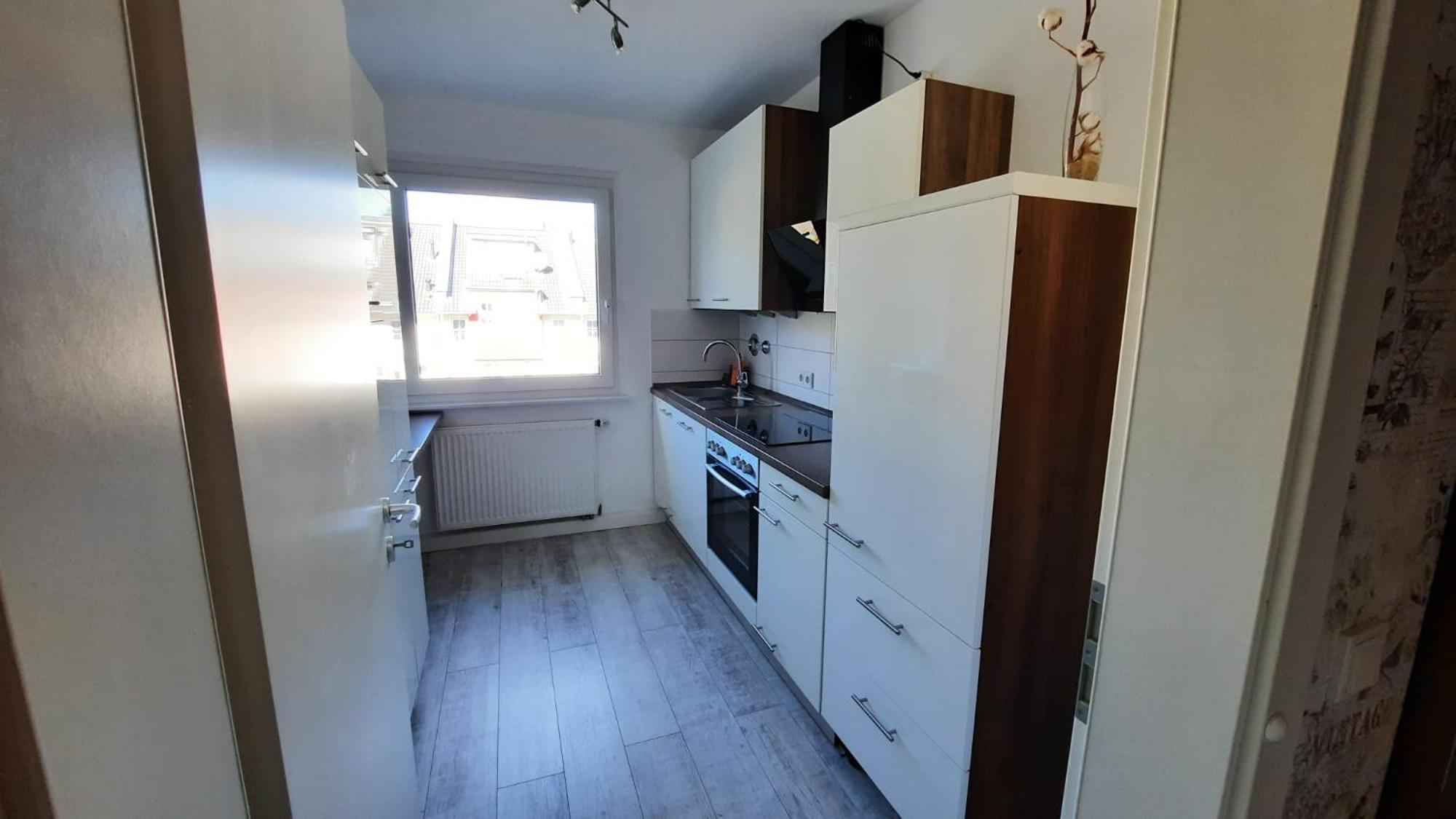Ruhig Gelegene 2-Zi Fewo, Wallbox, Balkon Essen Buitenkant foto