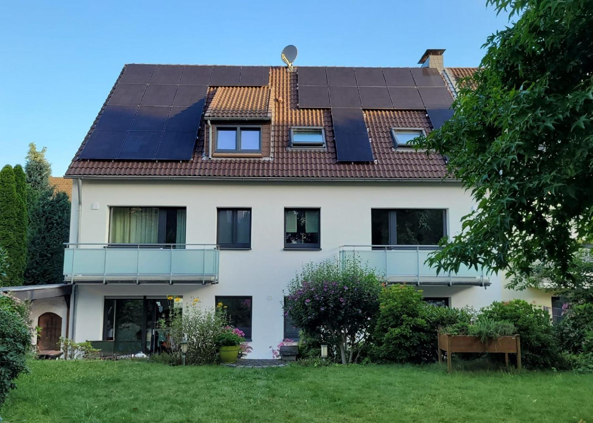 Ruhig Gelegene 2-Zi Fewo, Wallbox, Balkon Essen Buitenkant foto