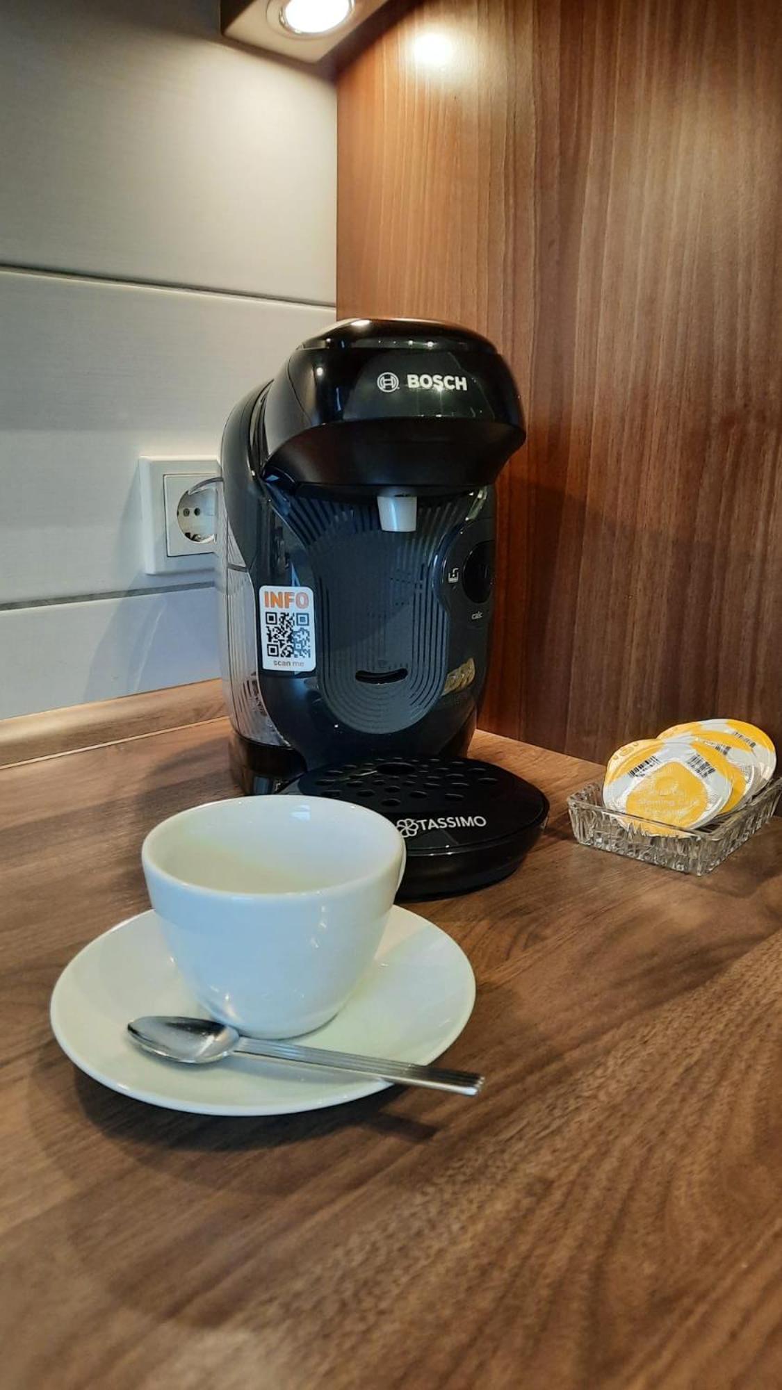 Ruhig Gelegene 2-Zi Fewo, Wallbox, Balkon Essen Buitenkant foto