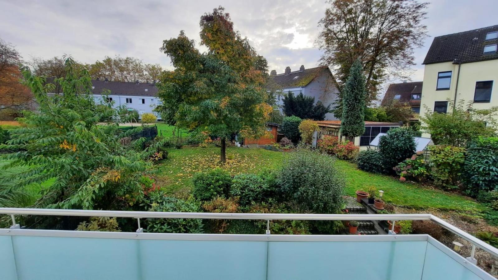Ruhig Gelegene 2-Zi Fewo, Wallbox, Balkon Essen Buitenkant foto
